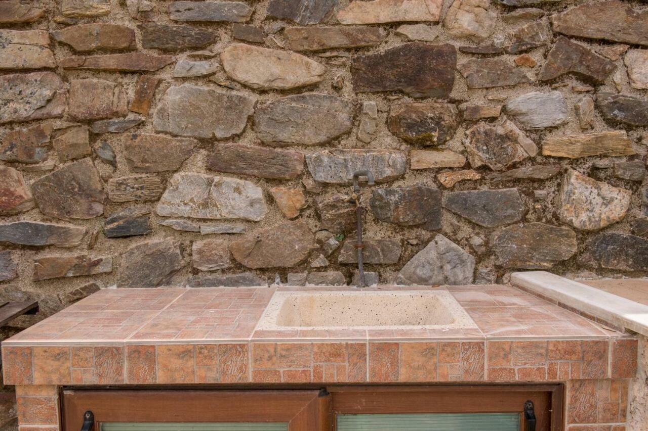 Élos Marika Traditional Home מראה חיצוני תמונה