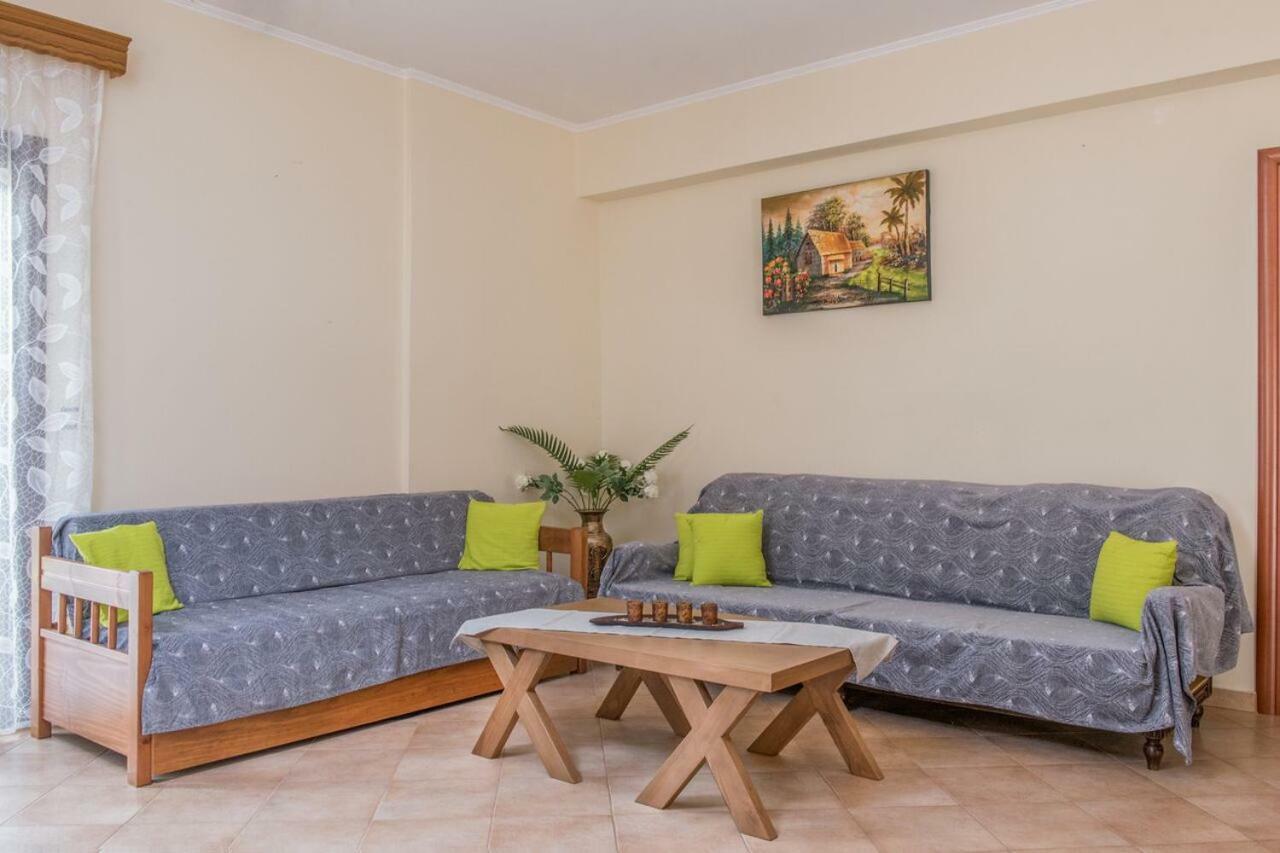 Élos Marika Traditional Home מראה חיצוני תמונה