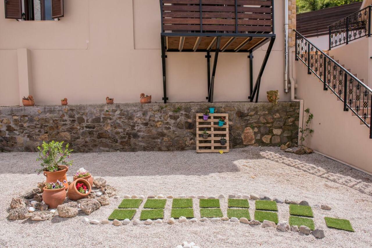 Élos Marika Traditional Home מראה חיצוני תמונה